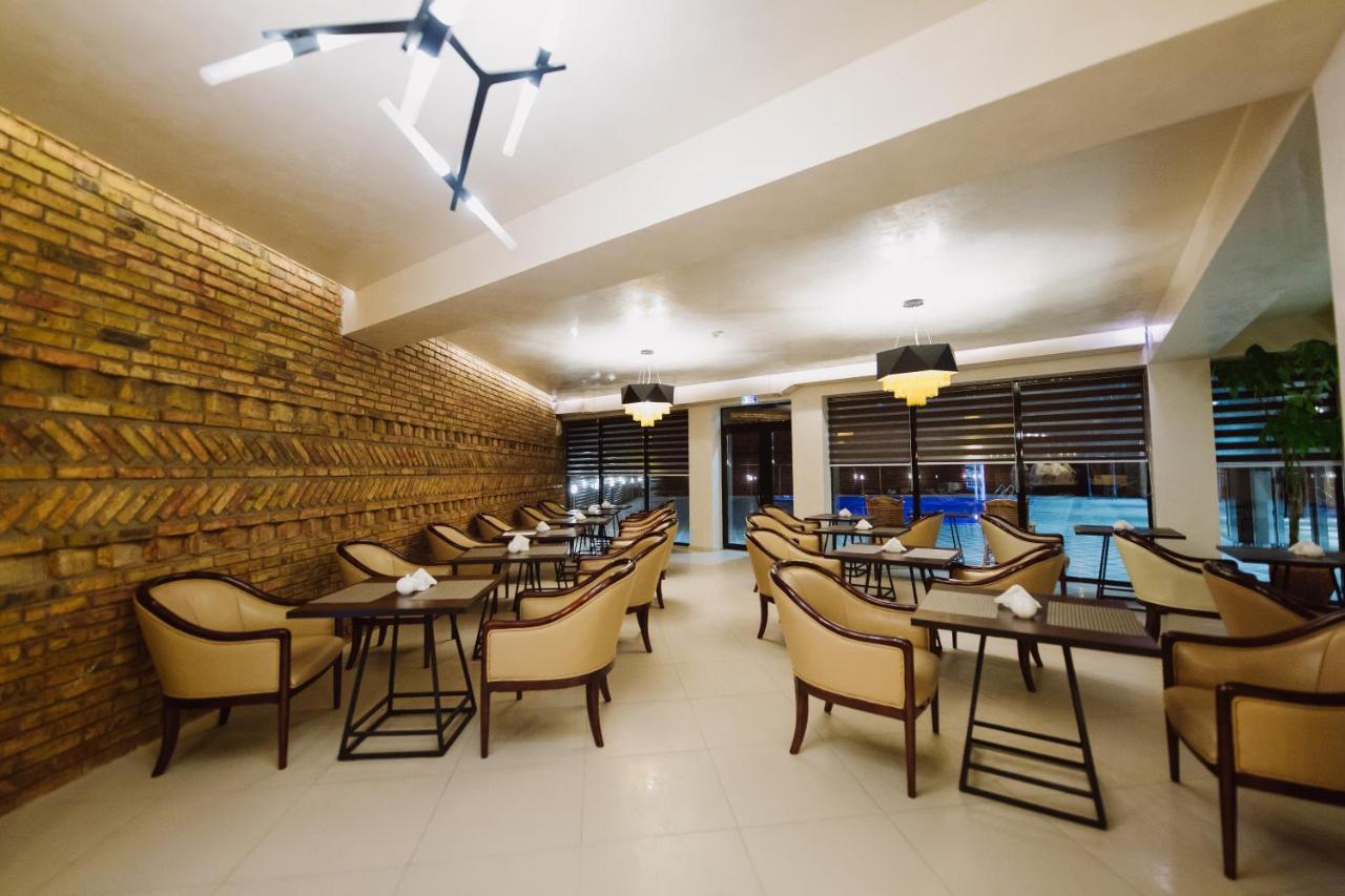 Barhat Hotel & Spa Тараз Экстерьер фото