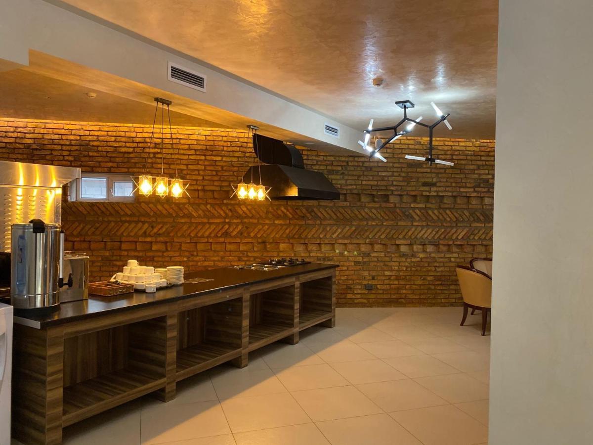 Barhat Hotel & Spa Тараз Экстерьер фото